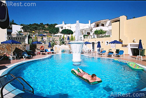 Pefkos Beach Hotel 17